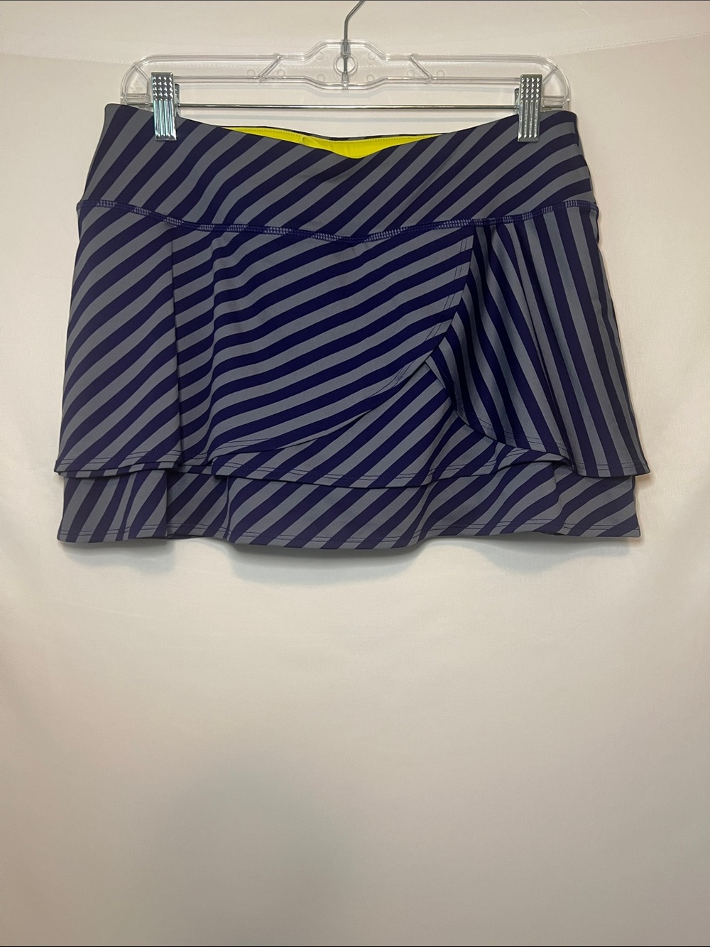 Athleta Swagger Fly By Tiered Striped Tennis Golf Running Skort Purple Gray Sz M